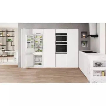 Réfrigérateur combiné encastrable WHIRLPOOL WHC18T323P Supreme Silence
